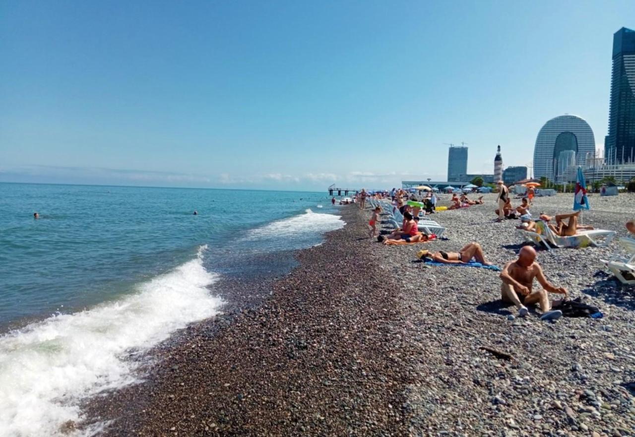 Orbi City Sea View Aparthotel Batoemi Buitenkant foto